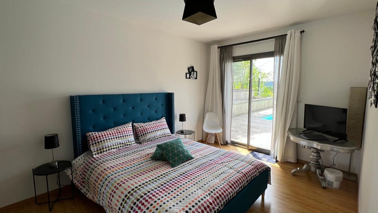 Marquis De Carrou Bed & Breakfast Rochefort-Samson Exterior photo